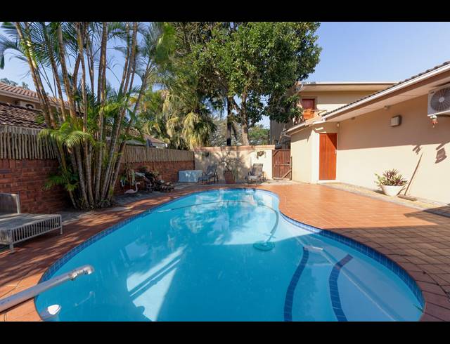 5 BEDROOM HOUSE FOR SALE IN BALLITO CENTRAL